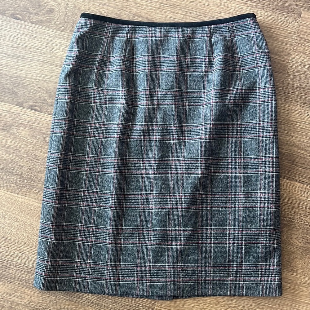 Kasper plaid skirt size 8P
